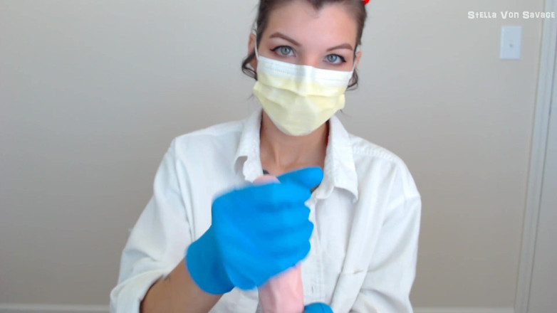 Stella Von Savage: 生病的护士戴着乳胶手套口交
