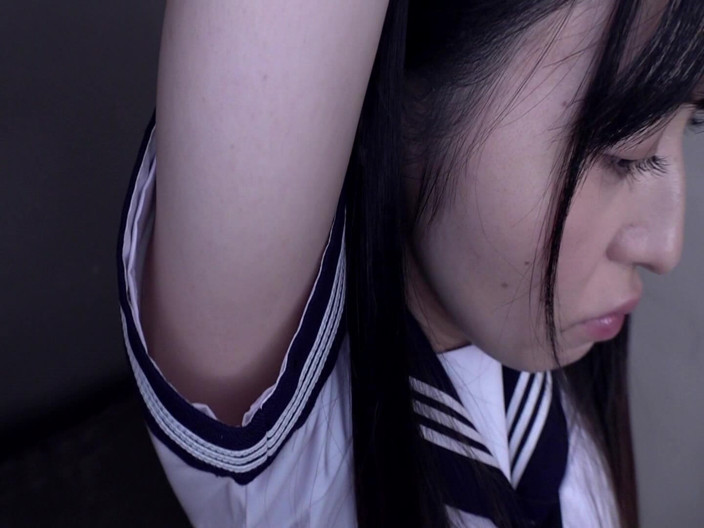 CherryBONBON: 거친 끈질긴 섹스 중 통제력을 잃는 균일한 미녀.