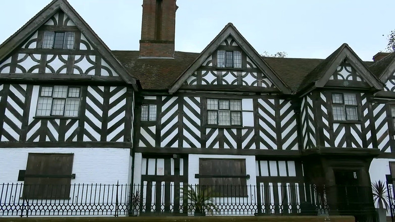 DaringPureXXX: The Tudor Lounge - Taman Bermain Milf