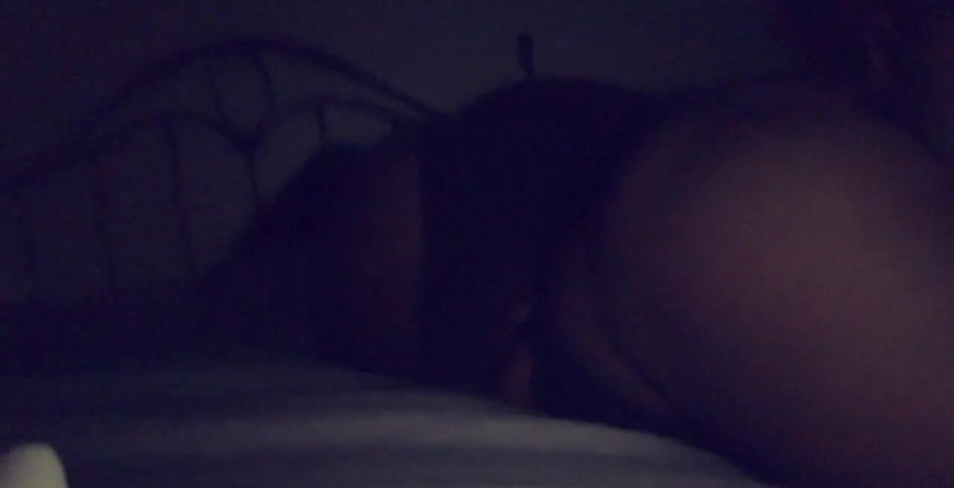 Juicy the houdini: Присоединяйся ко мне в моей постели