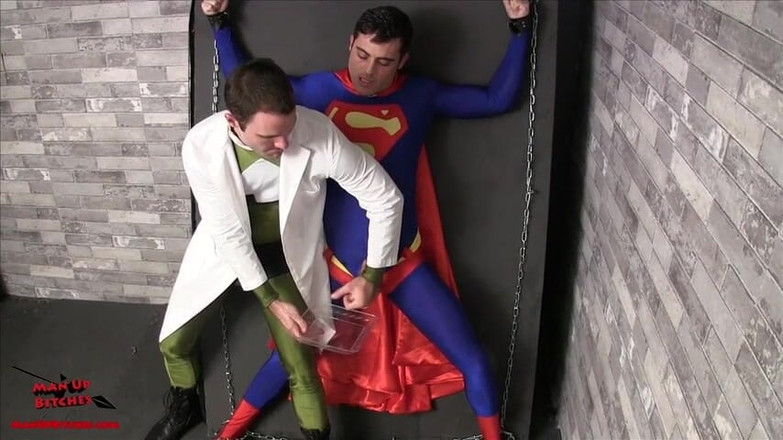 ManUpFilms: सुपरमैन बॉलबस्टेड हो जाता है