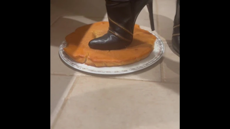French femdom: French Perverse I cook a special cake with special ingredients...