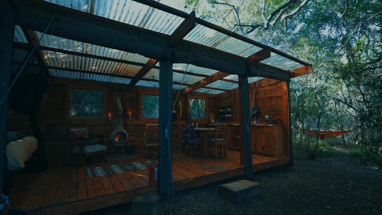 Faustina Pierre: Mama vitregă excitată mă trezește vorbind murdar dimineața și mi-a dat...