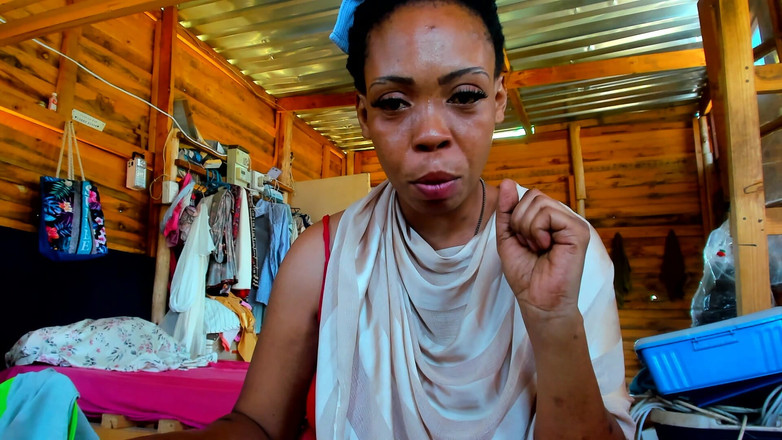 AnalEbony: Niente più figa allentata, insegna come stringere la figa