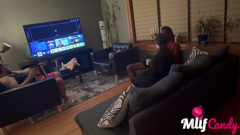 MilfCandy: Complet 53 minutes dans les coulisses de Mme Hollywood vs Mrblvckrose...