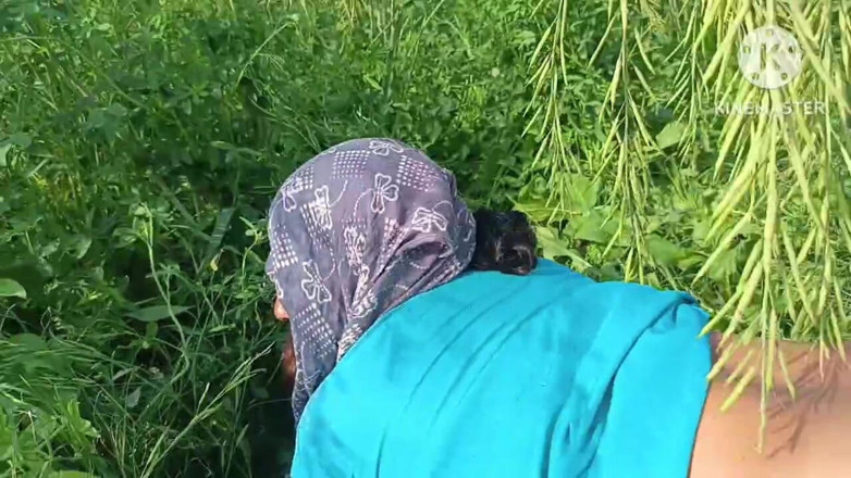 Savita5343: Ngentot adik tiriku gaya doggy di pesta seks ganga bank