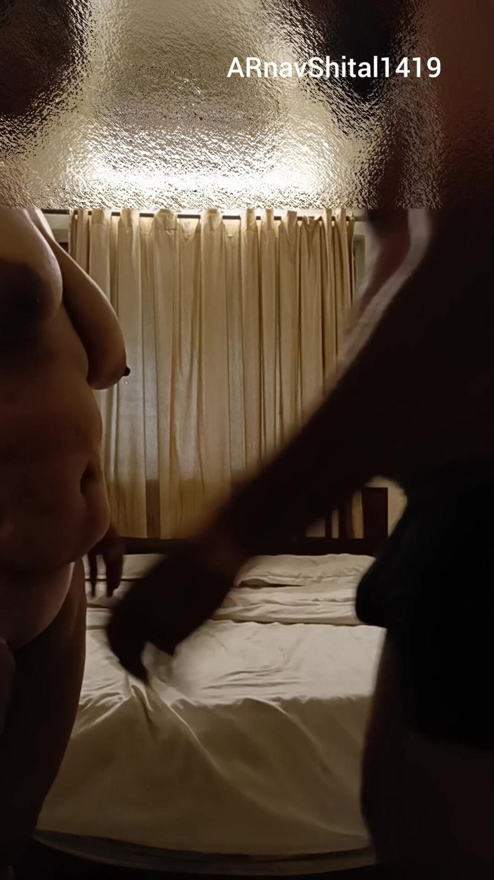 Sexyshital14: I Fuck Chubby Bhabi in Hotel Room Hard