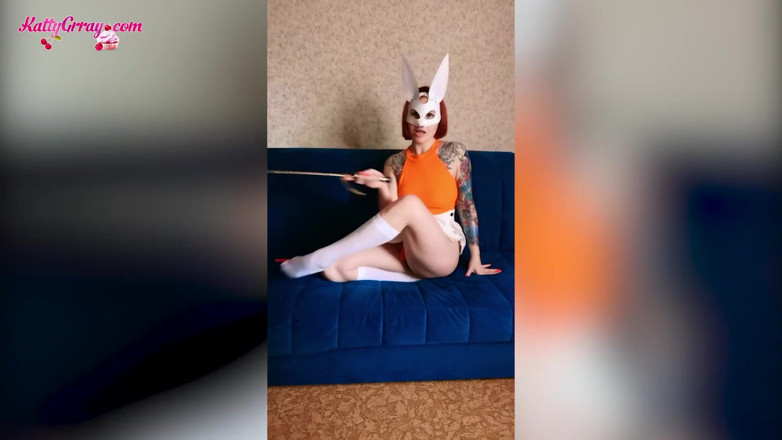 Katty Grray: Incredibly sexy bunny fondles herself and bring to orgasm with...