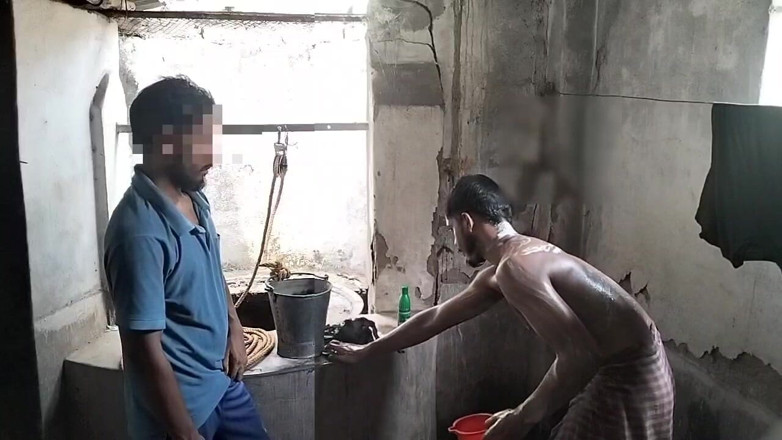Desi Tits: Shower Bathing First Time Neighbour Guy Fucking Twink Boy