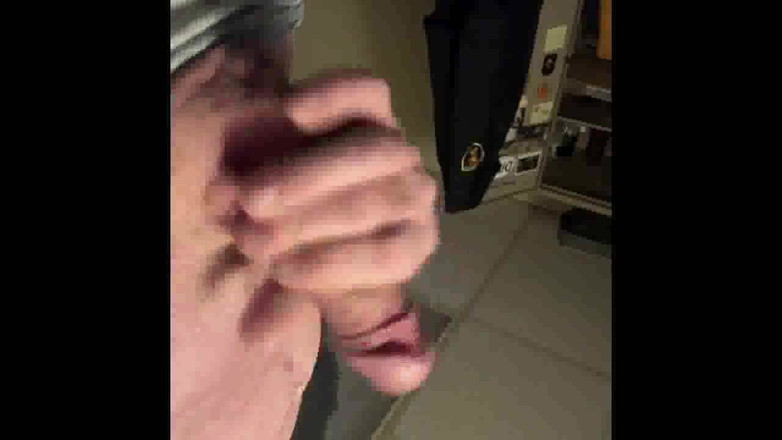 Tatted Daddy: 자위하고 사정