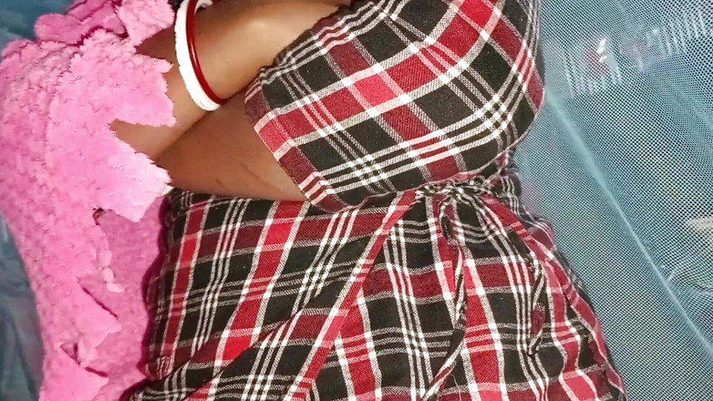 Dogrupali69: Ich habe meine schwägerin gefickt, während sie chillte