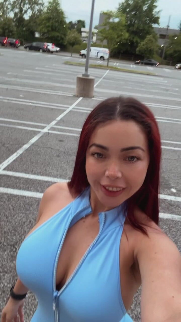 TefyLove20: ニューヨークの通りを歩く