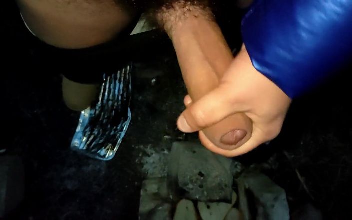 Idmir Sugary: Piss with Erection and Cum on Food Into Firepit Outdoor