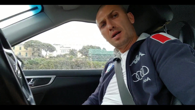 Boy jerking off: एक साधारण कार की सवारी और मैं उत्तेजित हो जाता हूं भाग.1