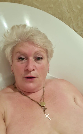 Uk Joolz: And back with me, in the bath this morning, you...