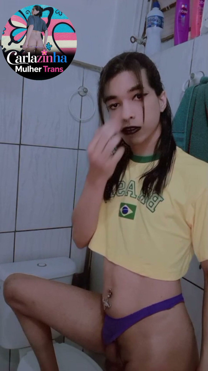 Srta. Carla: Es Escritora Mujer Trans Desnuda Y Le Encanta Chupar Pollas