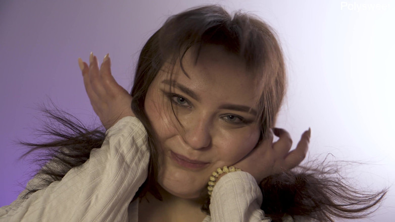 Polly Sweet: Pojďme spolu strávit útulný večer - budu krásná a vy mi dáte