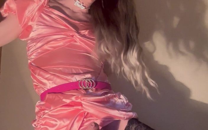 Jessica silk: Jess silk - cewek hot rambut pink lagi asik ngentot dildo...