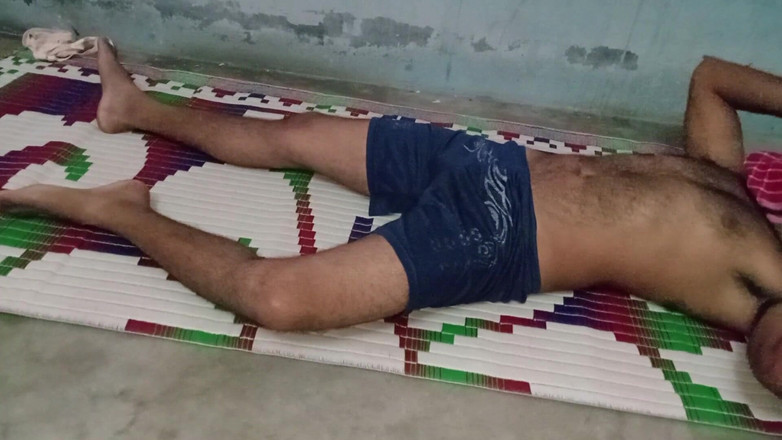 FireeCouple: पहली बार भारतीय नौकरानी लंड को छू रही है