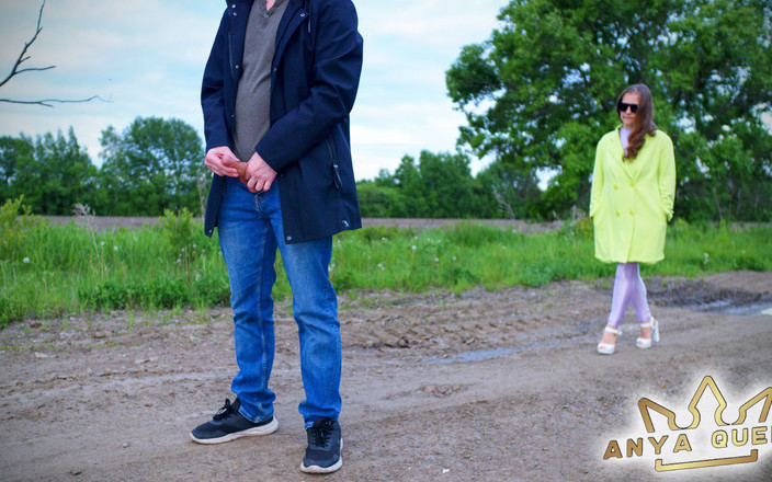 Anya Queen: 49-krásné lesklé oblečení na nymfomanku, Made a Stranger Cum po...