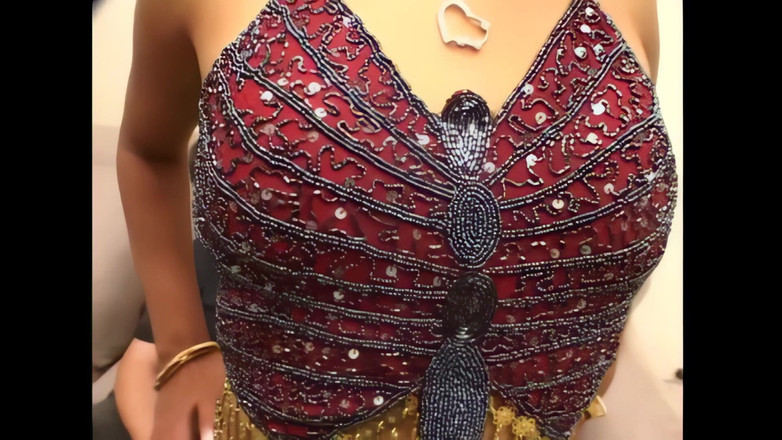 The Swingers & CO.: Індійська дружина перетворюється на розбещену повію для сусіднього члена