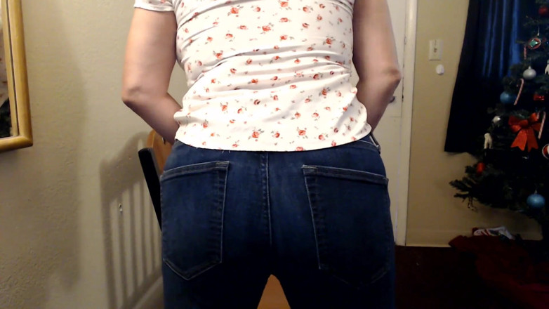 Abby Anna: 20 min farting compilation