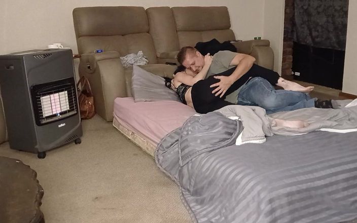 Bigjoefuckalott: 내 배다른아들과 함께 영화를 보는 것이 빨리 변해