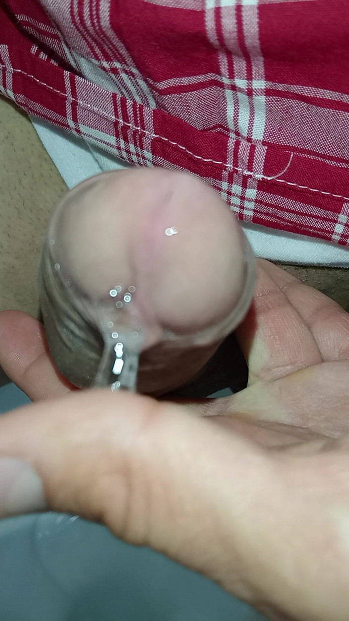 Rey rey: Sexy a mokrá, Zoufalá studentka intenzivně masturbuje v koupelně, jsem...