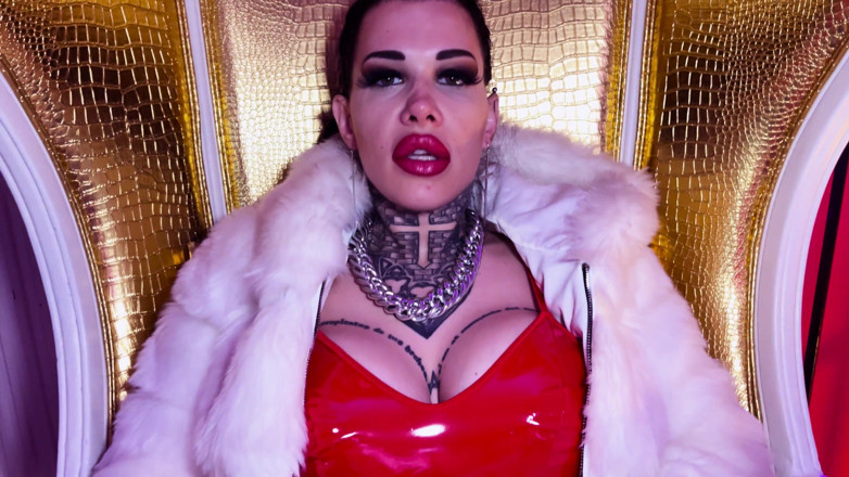 MissAlessaMilano: Femdom Wants to See if Sissy Can Do 3 Strapon