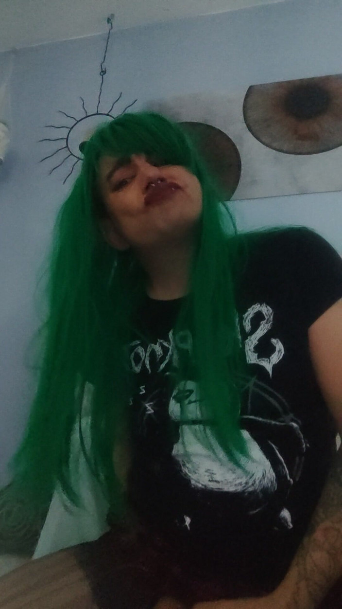 Alicia Moonkalation: German Punk Transe Gibt Solo Sperma