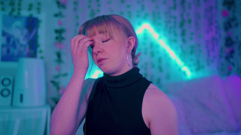 Jolie Lyon: Mama vitregă iese la o întâlnire cu altcineva decât tine