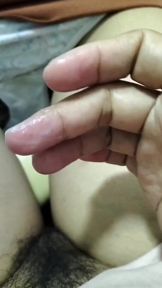 Lucky Kik: Lucky Kik ukazuje svou mokrou kundičku