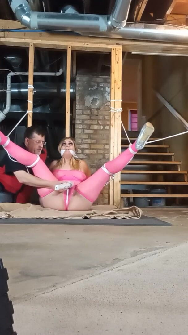 Tropical Lust: BTS bondage shoot