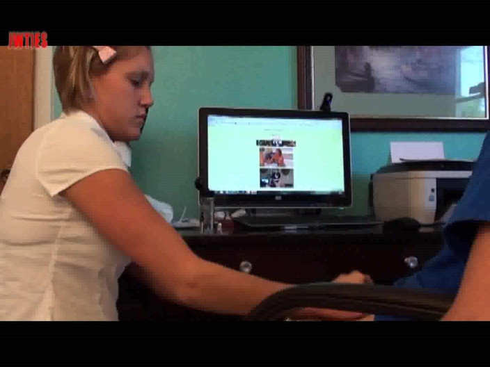 JW Ties Bondage And Fetish: Taylor Raz, казки про член швидко