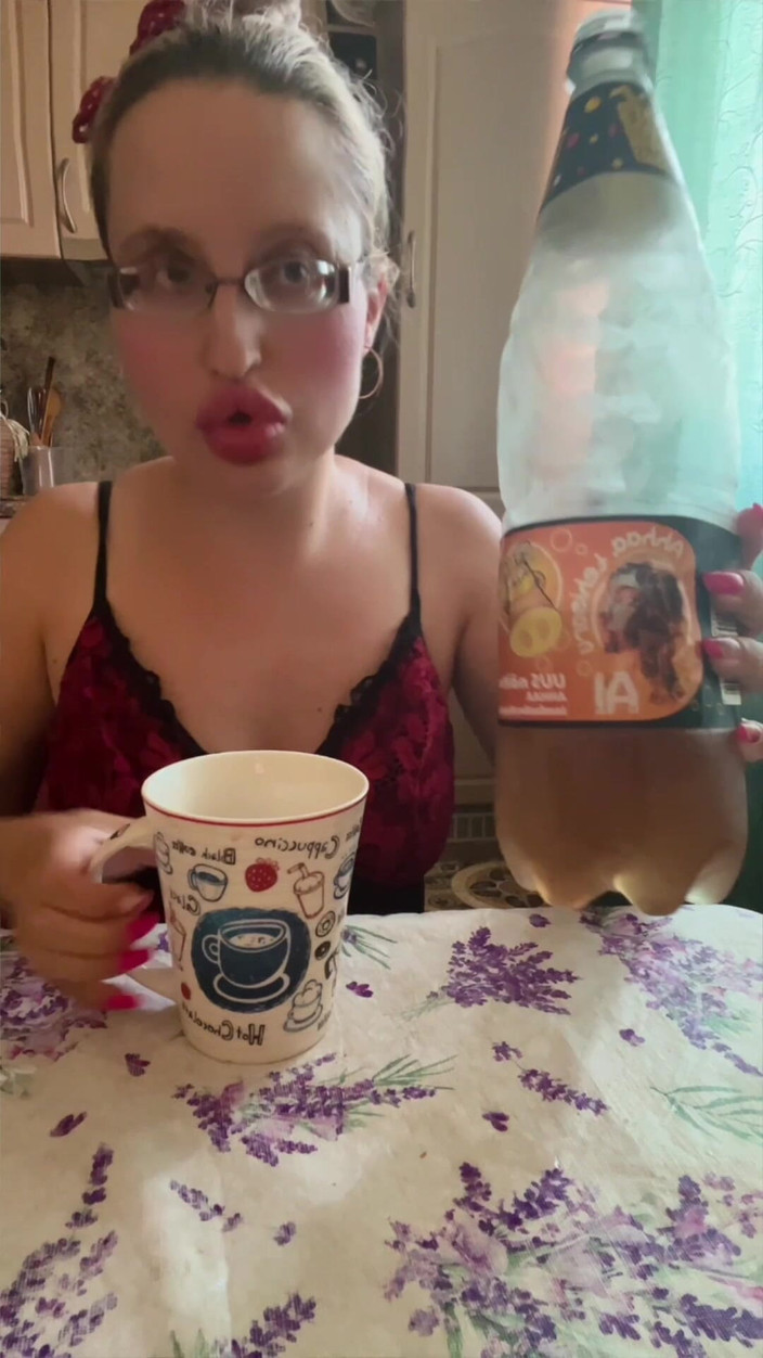 FinDom Goaldigger: Asmr イン ザ キッチン パート 1 レモネード