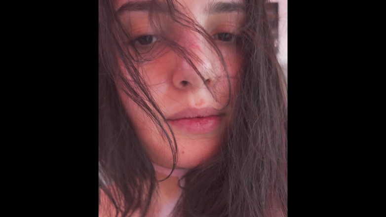 Elizabeth Stewart: 그녀의 당근을 똑바로 소년에게 먹이는 섹시한 트랜스 부활절 토끼