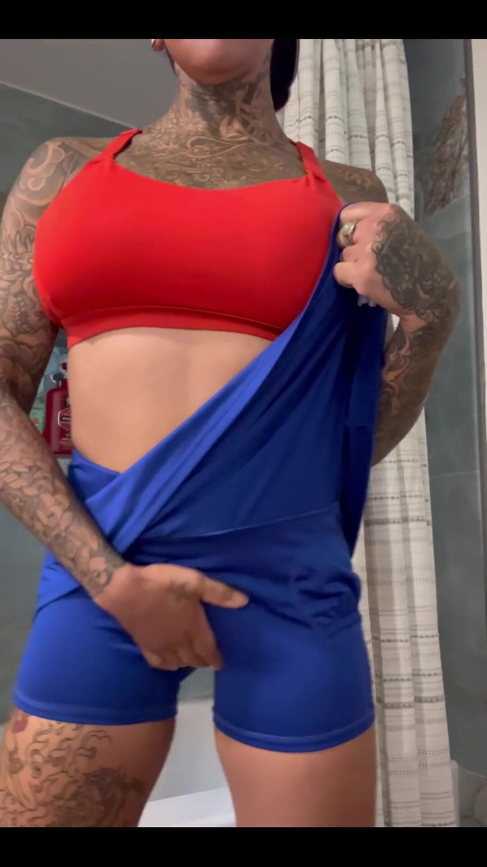 Celine Shore: Vyježte do posilovny