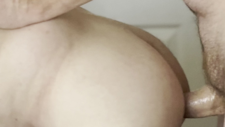 Tyler8: Tati Este Supt, Futut Și Ejaculează