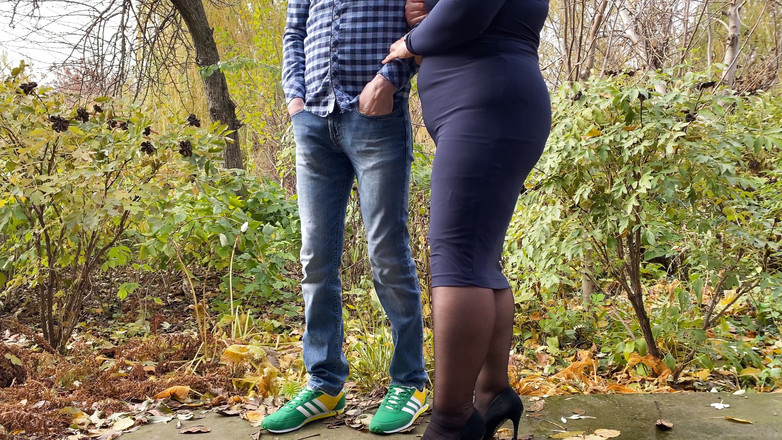 OurFetishLife: Oblíbená tchýně chčije vedle svého zetě