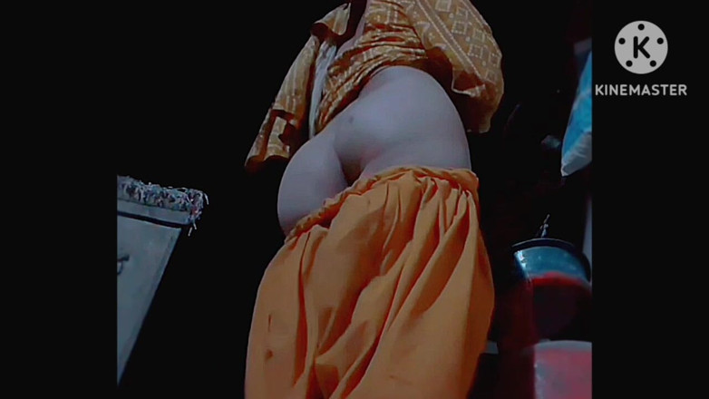 TricolorMusic3: The Village's Hot College Girl Shot a Masturbation Video of...