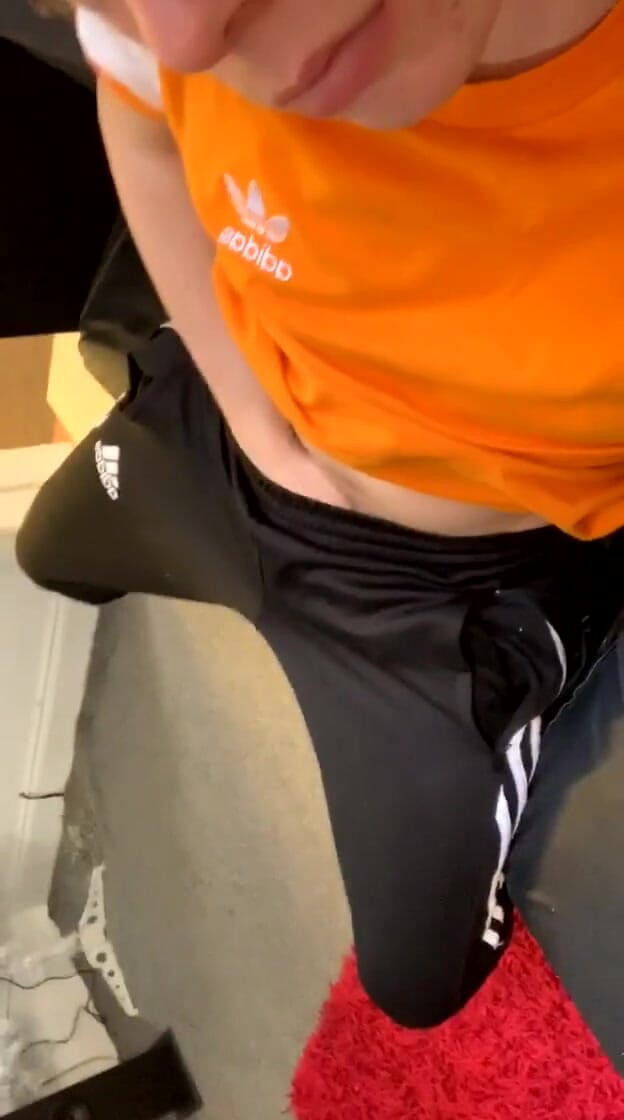 jay jenson: Oud maar sexy willen jullie allemaal een chav pik op...