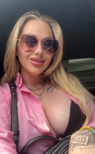 Goddess Misha Goldy: Nunca merecías nada más que cierta pérdida de control