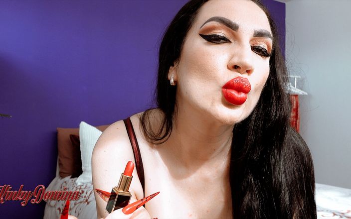 KinkyDomina: CEI Asmr dalla regina del rossetto rosso