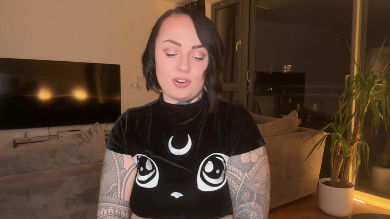 Miss Valentina: Umilitoare ejaculatoare premature Joi