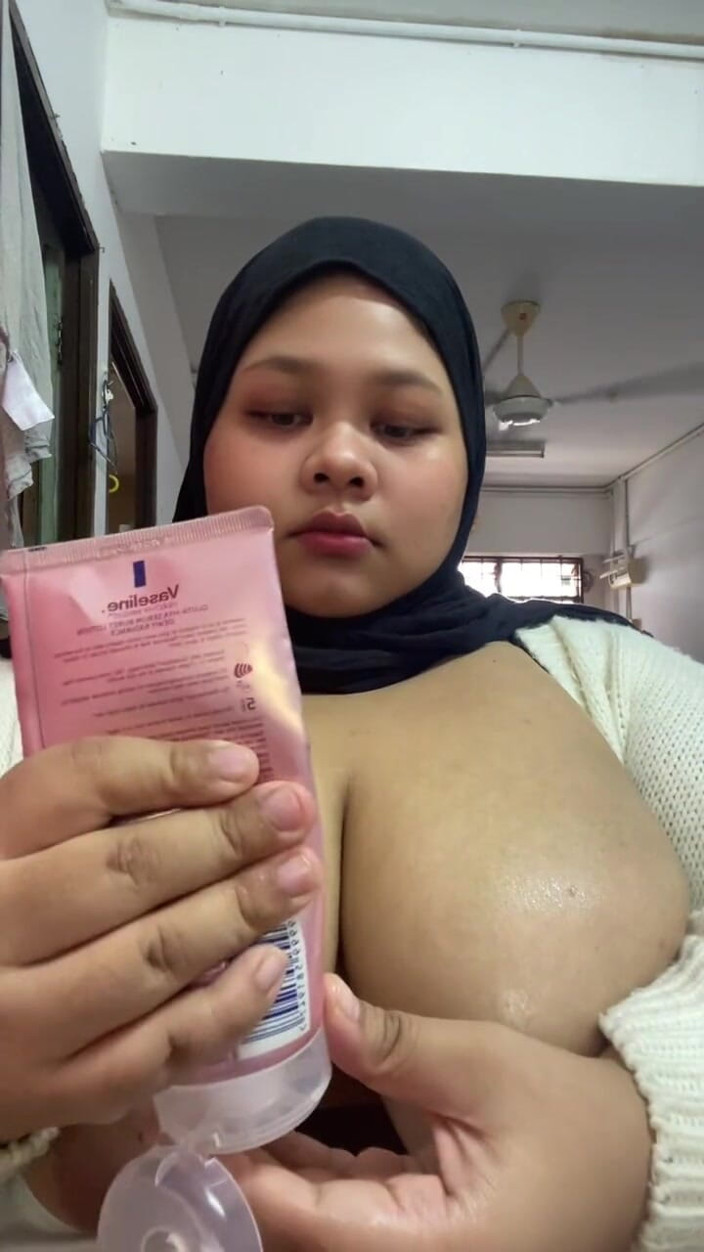 AJSXX99: Uncensored Hijabi Massage Big Titty