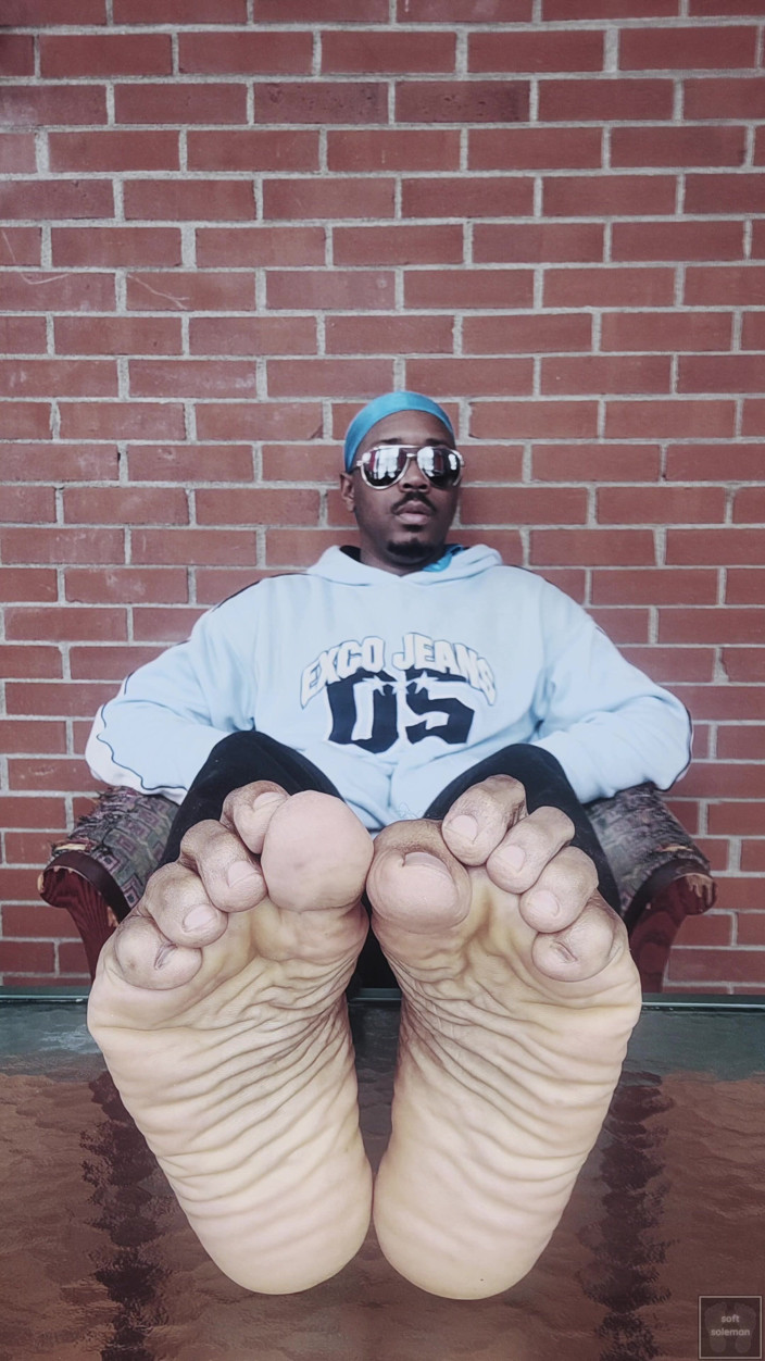 Soft Soleman: Display My Male Soles 3