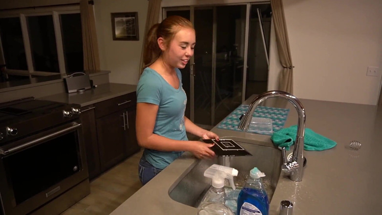 BrandiBraids: Hubby away wifey will play