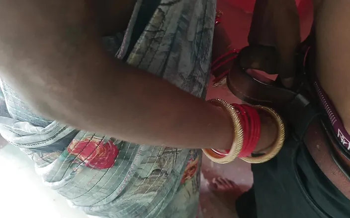 Annu Bhabhi: Annu Bhabhi Bhojpuri Audio Full Romance Video