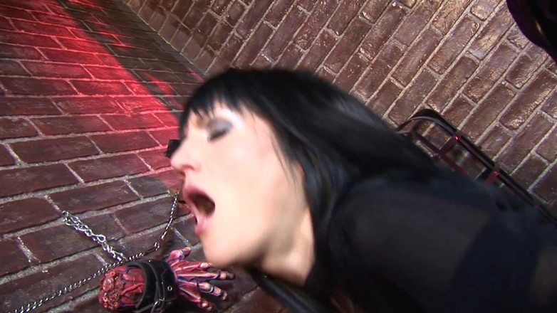 CBD Media: Sarah Quinn and her hot friends having orgy with lucky...