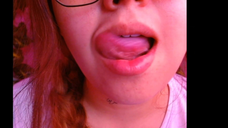 Dalyla: Saya bayangkan dia menghisap batang besar saya